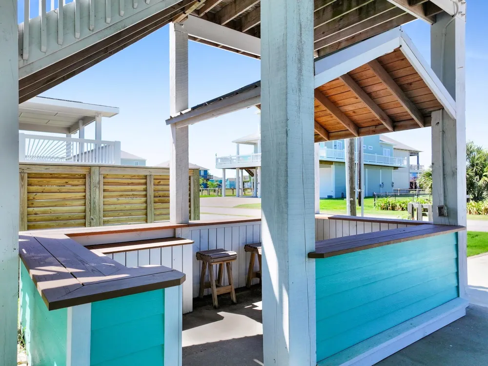 930 Eastview Crystal Beach, TX 77650