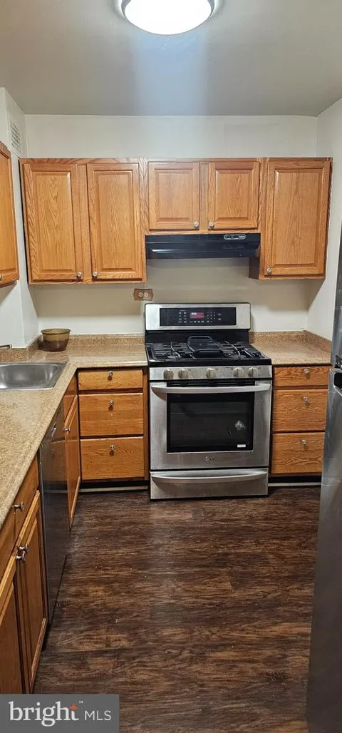 130 SLADE AVENUE #301