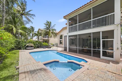4461 Mariners Cove Drive