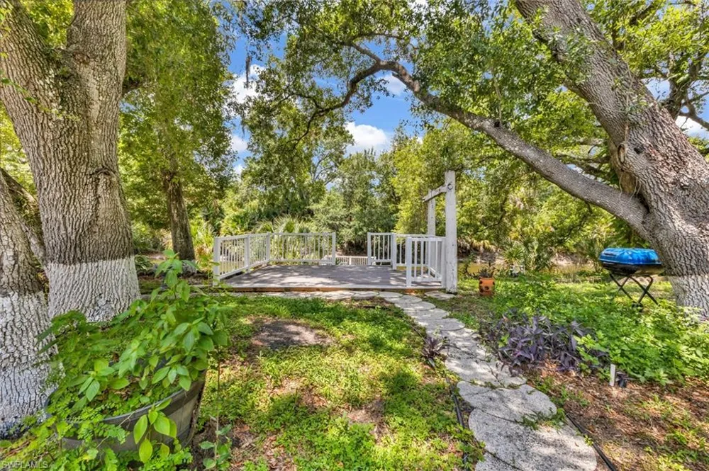 297 Flamingo Boulevard Port Charlotte, FL 33954