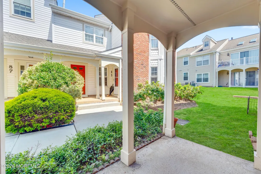 83 Tulip Lane Freehold, NJ 07728