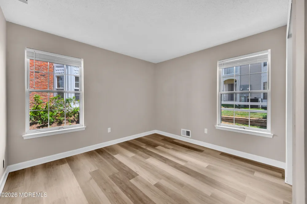83 Tulip Lane Freehold, NJ 07728