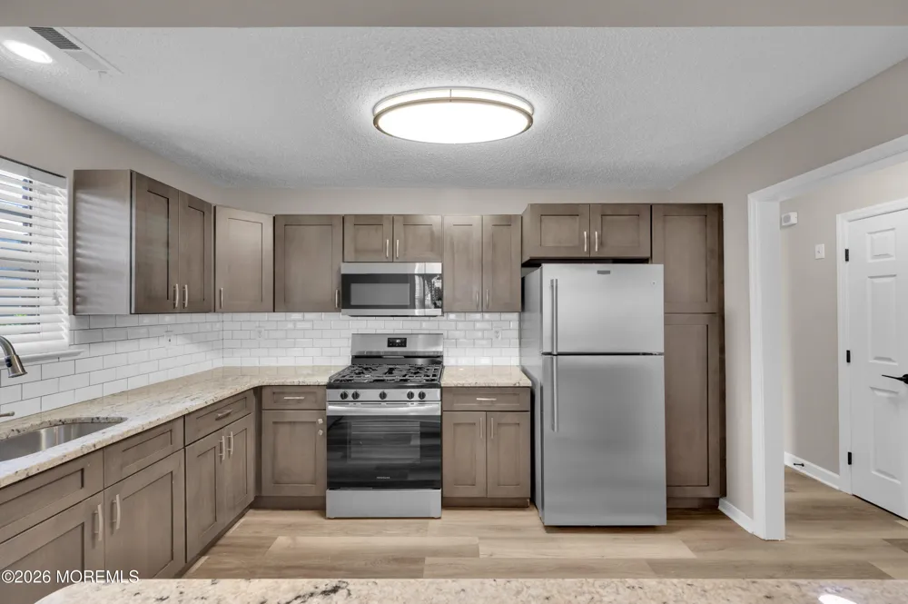 83 Tulip Lane Freehold, NJ 07728