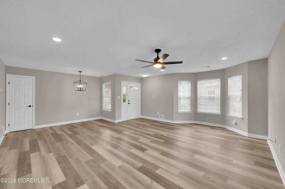 83 Tulip Lane Freehold, NJ 07728