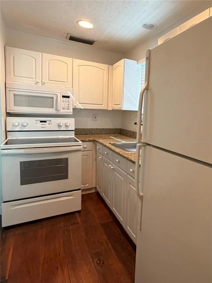 415 CELEBRATION AVENUE #B Celebration, FL 34747
