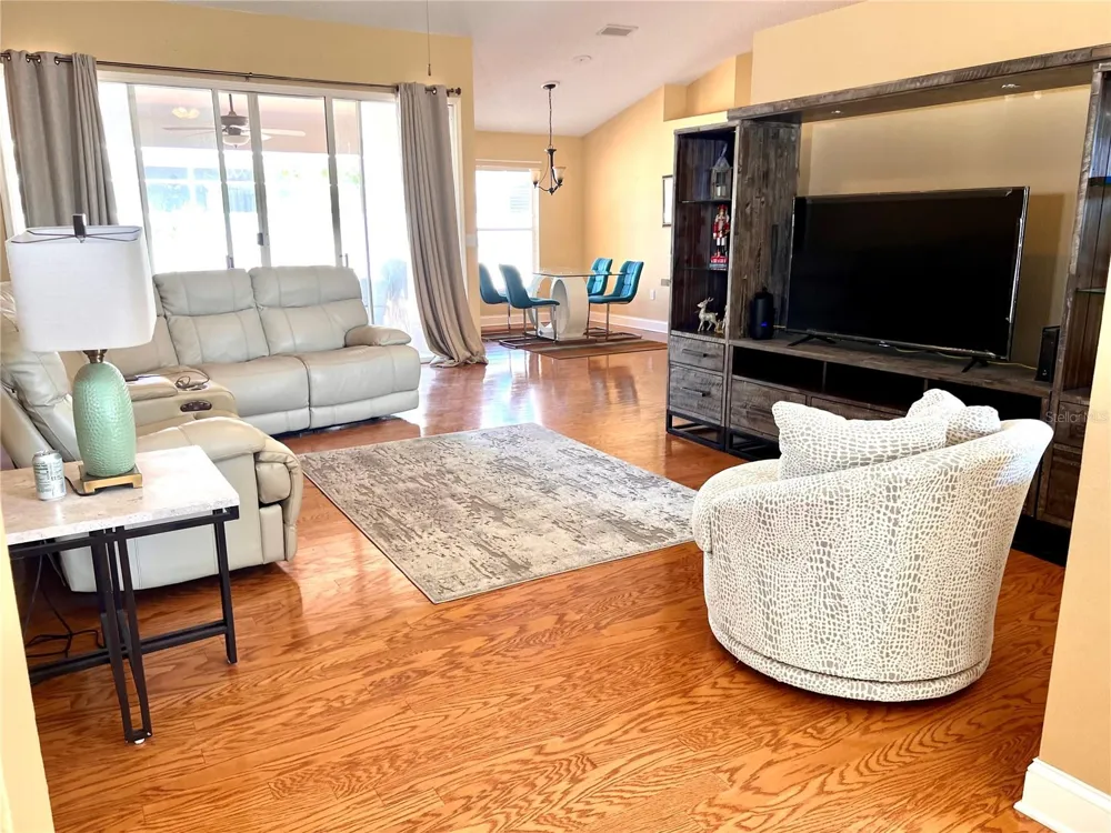 3992 JENITA DR Palm Harbor, FL 34685