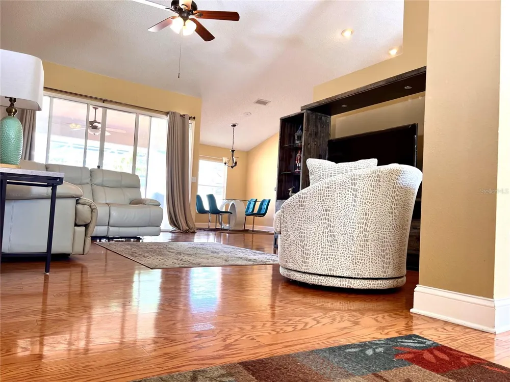 3992 JENITA DR Palm Harbor, FL 34685