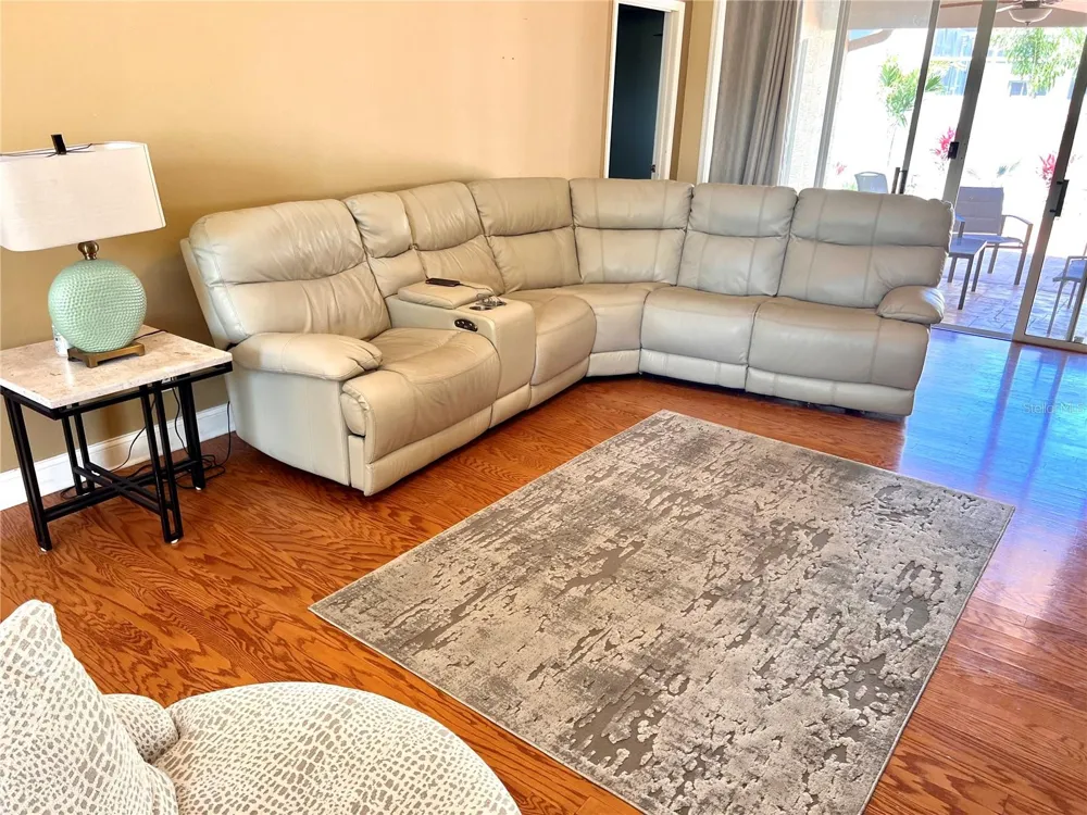 3992 JENITA DR Palm Harbor, FL 34685