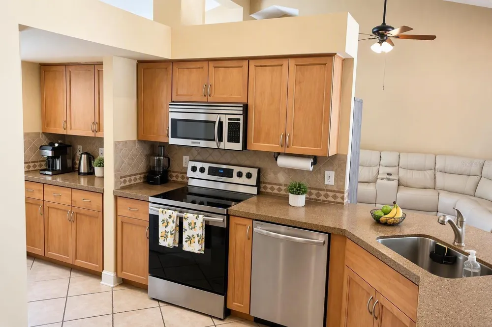 3992 JENITA DR Palm Harbor, FL 34685