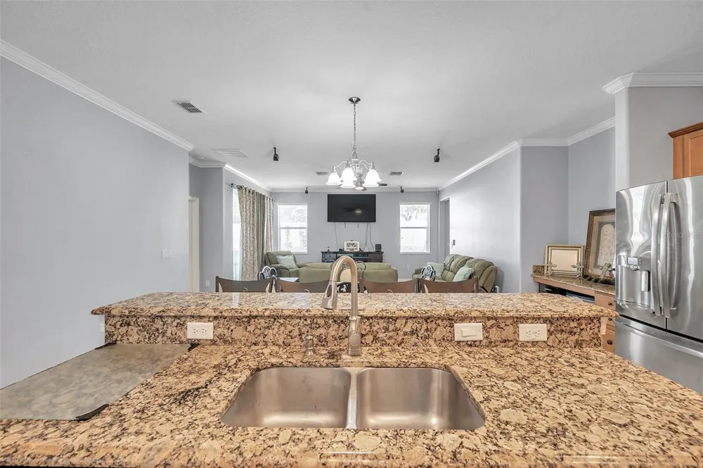 4476 CREEKSIDE DRIVE Mulberry, FL 33860