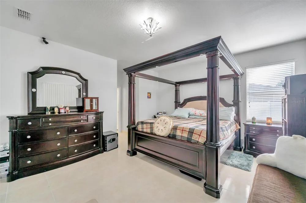 4476 CREEKSIDE DRIVE Mulberry, FL 33860