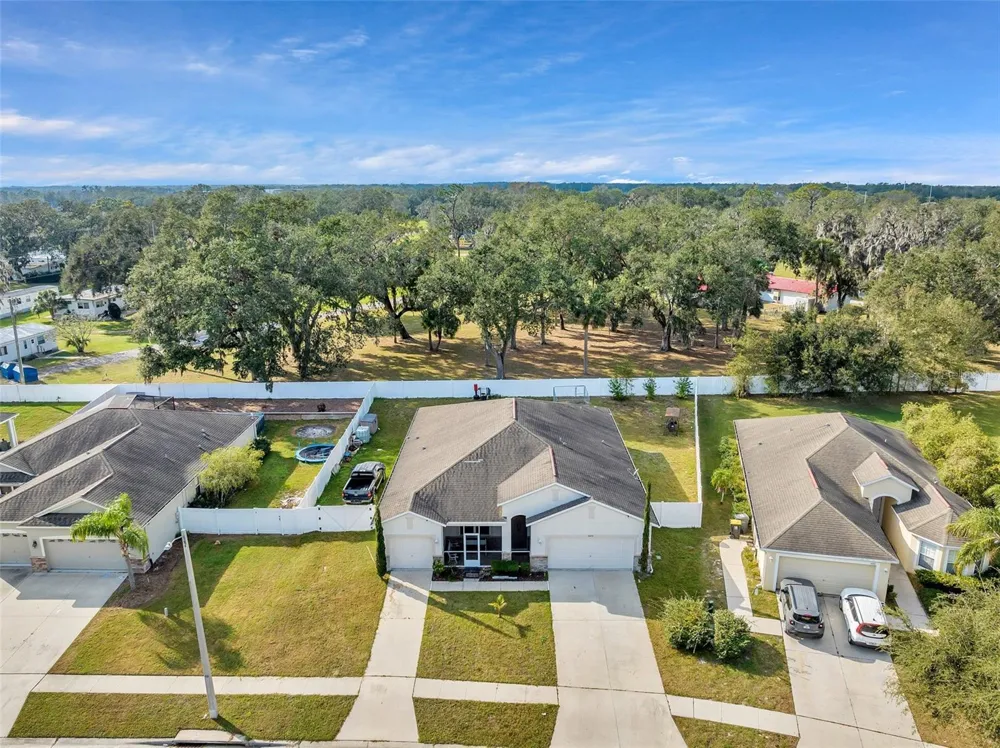 4476 CREEKSIDE DRIVE Mulberry, FL 33860