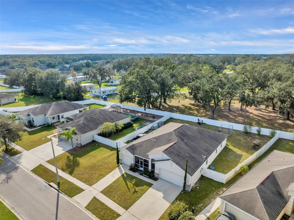4476 CREEKSIDE DRIVE Mulberry, FL 33860