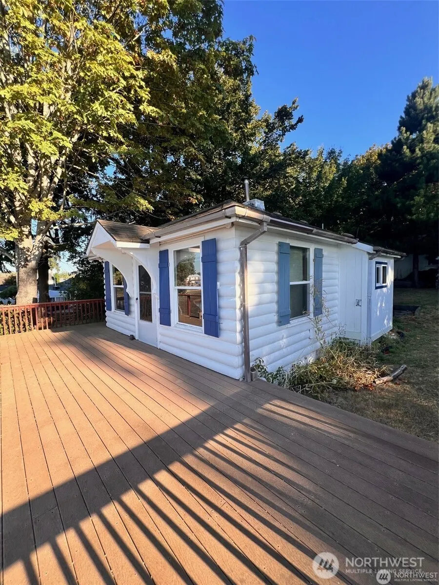 5590 E State Route 302 Belfair, WA 98528