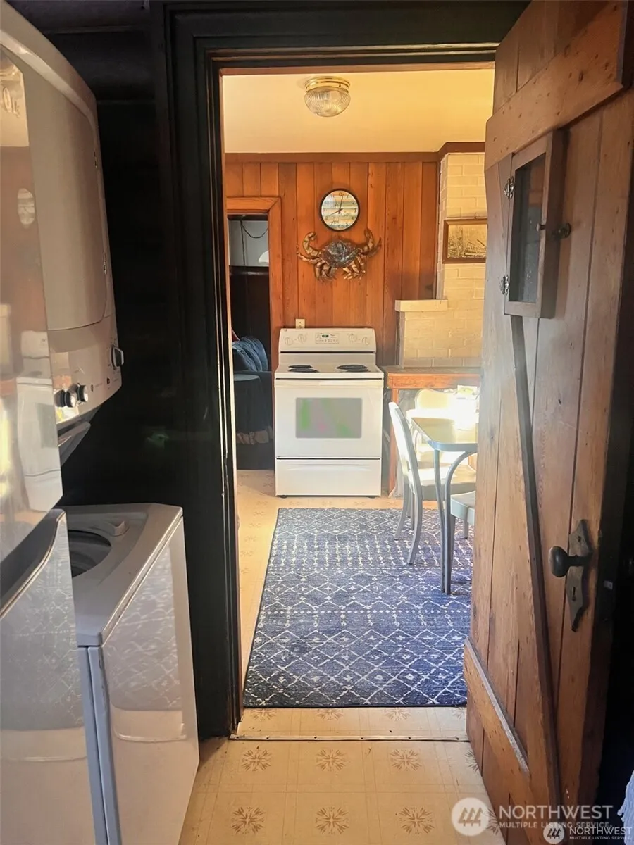 5590 E State Route 302 Belfair, WA 98528