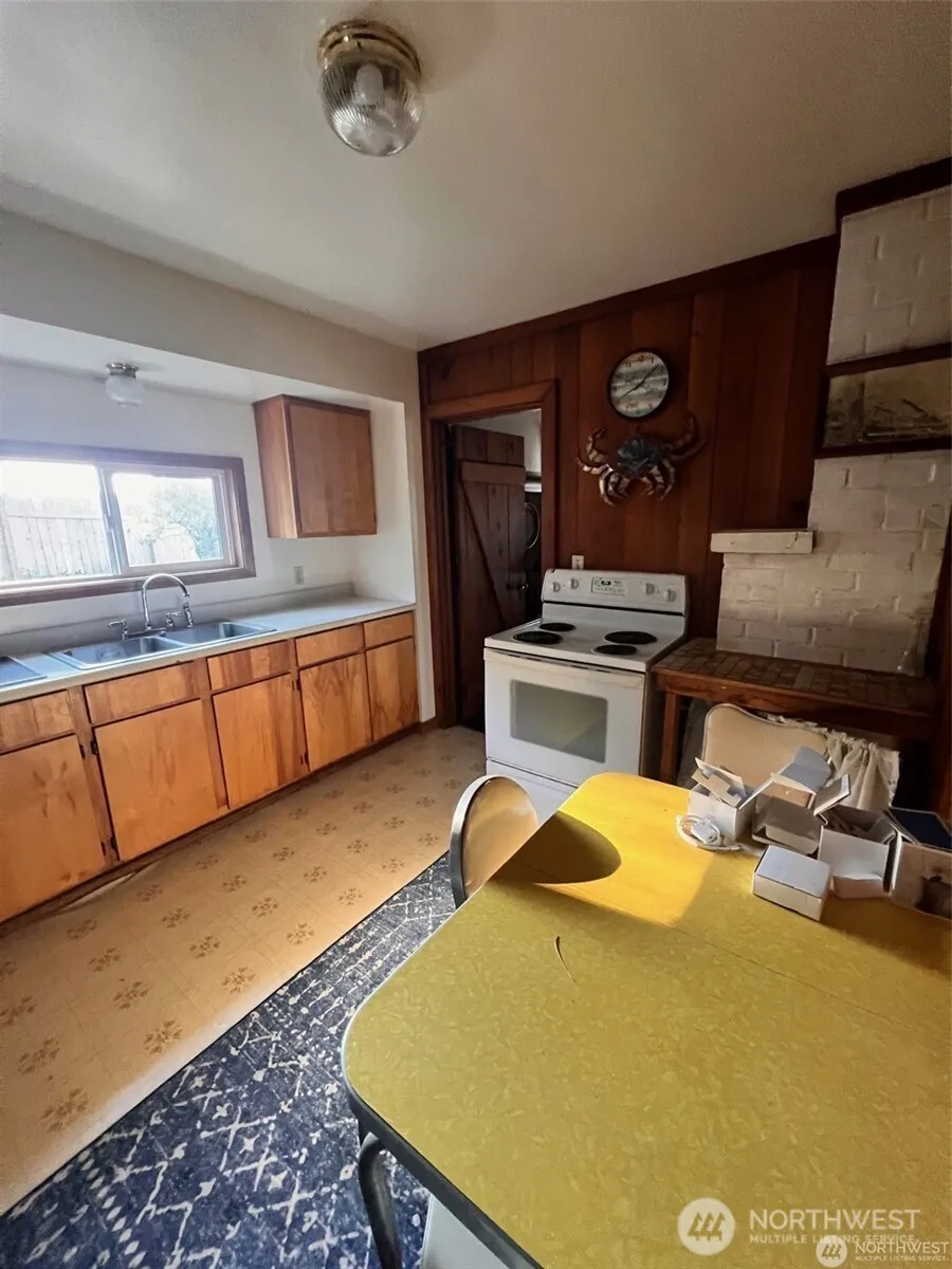 5590 E State Route 302 Belfair, WA 98528