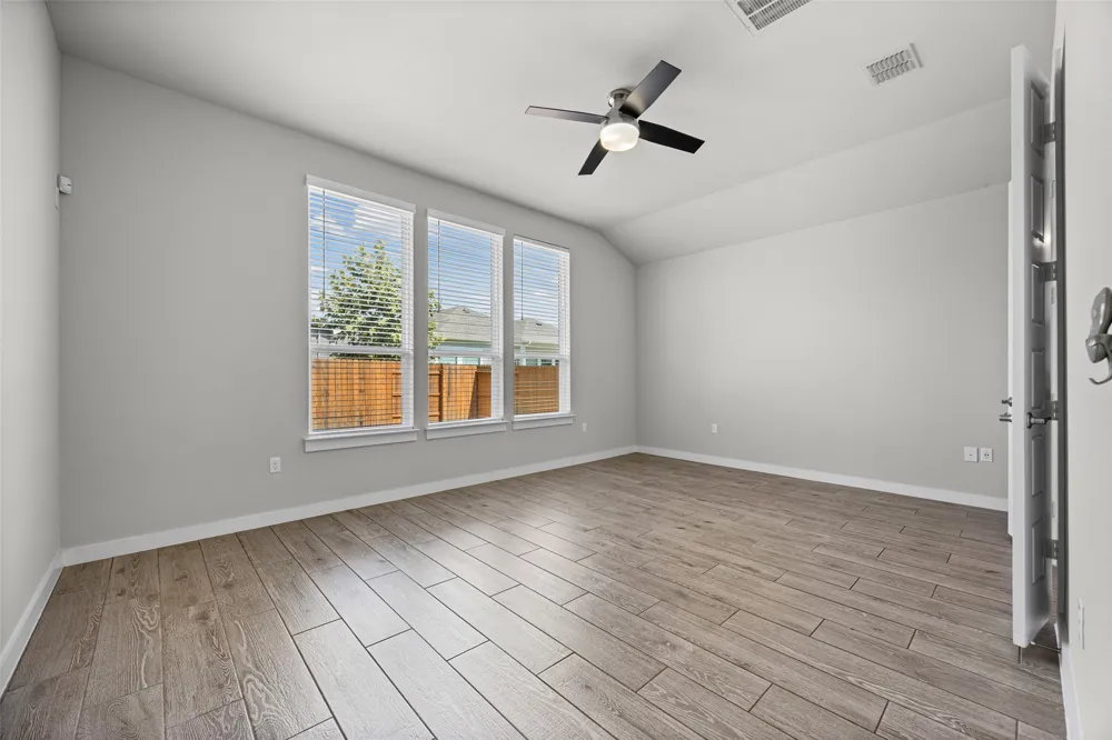 8317 Donnelley Drive Austin, TX 78744
