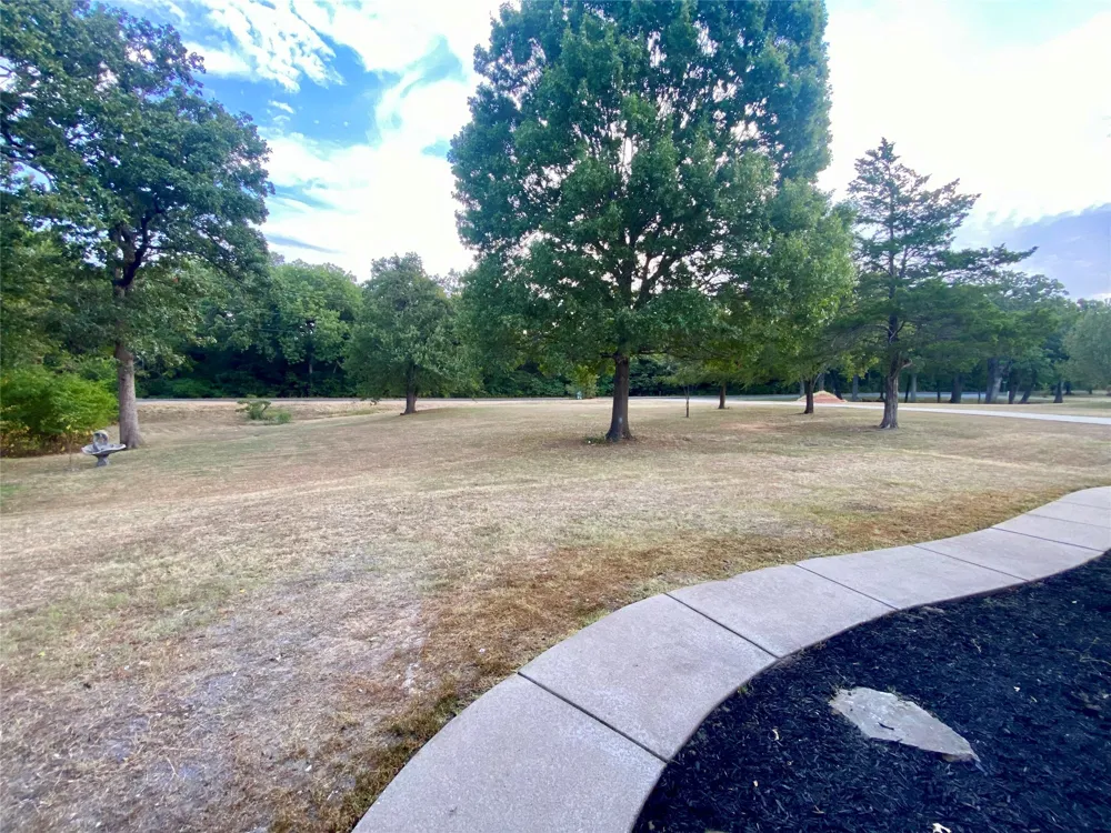 4855 Woodlawn Road Sherman, TX 75090