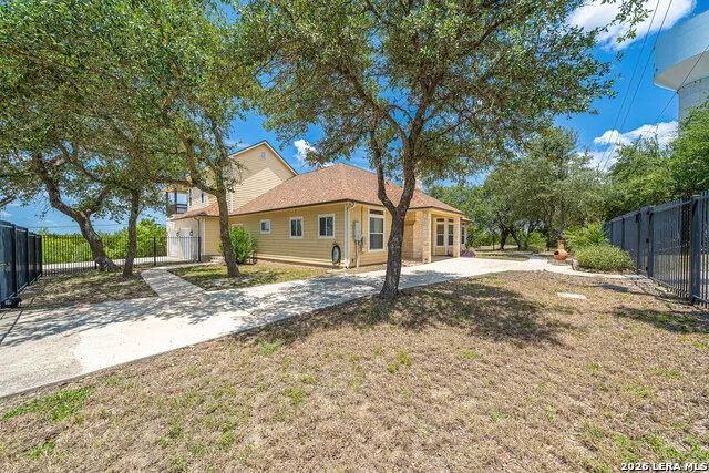 1270 HERITAGE HL Canyon Lake, TX 78133