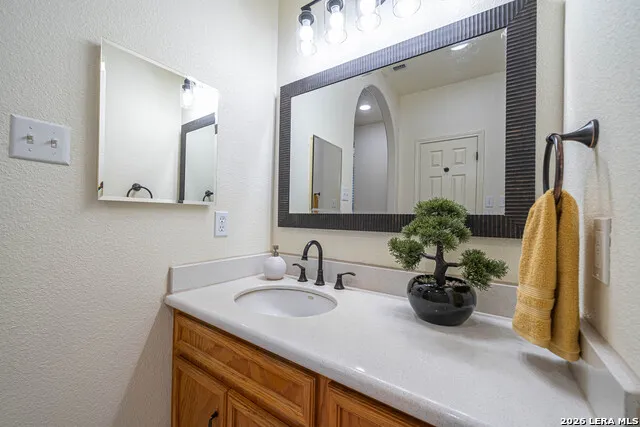 1270 HERITAGE HL Canyon Lake, TX 78133