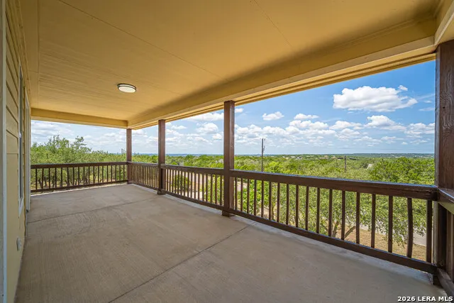 1270 HERITAGE HL Canyon Lake, TX 78133