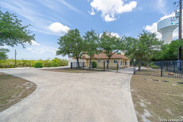 1270 HERITAGE HL Canyon Lake, TX 78133