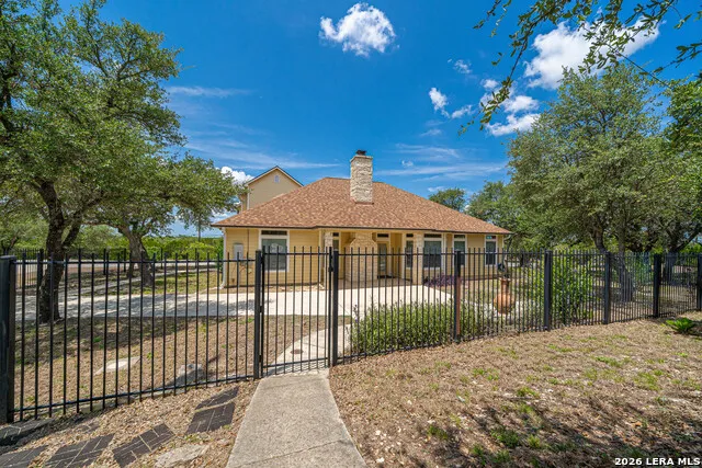 1270 HERITAGE HL Canyon Lake, TX 78133