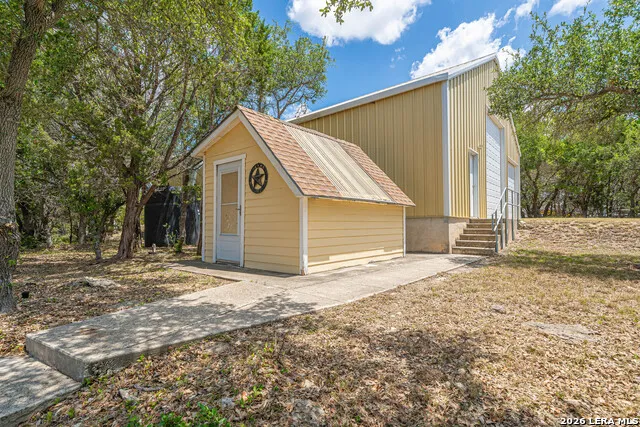 1270 HERITAGE HL Canyon Lake, TX 78133