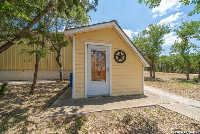 1270 HERITAGE HL Canyon Lake, TX 78133
