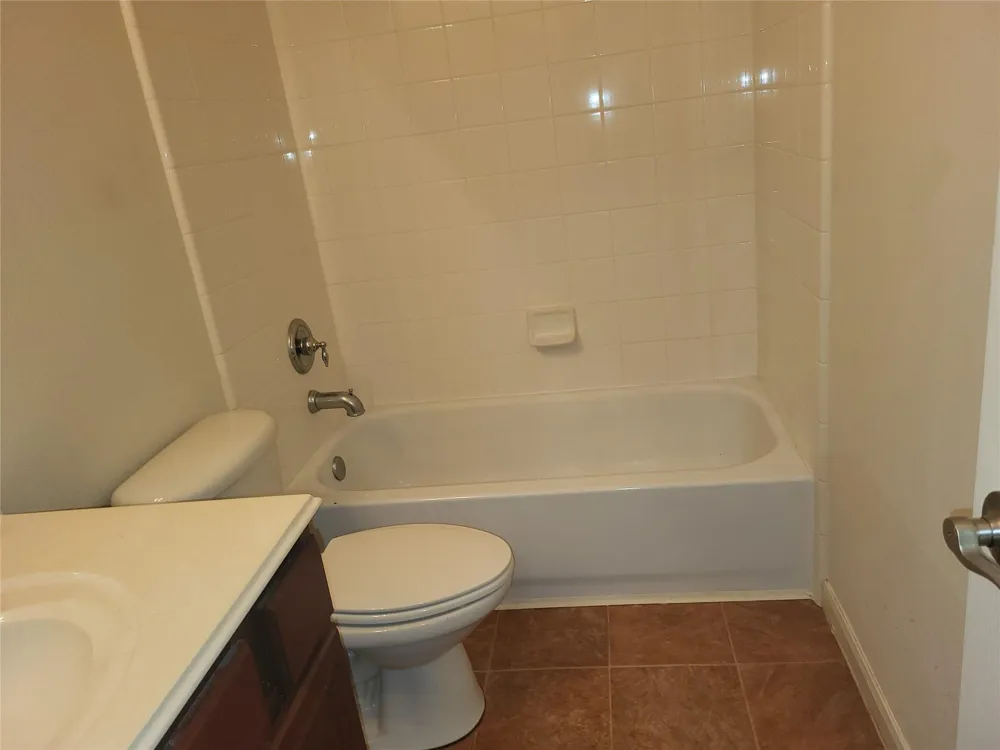 3214 Lone Trail Drive NW Texas City, TX 77591