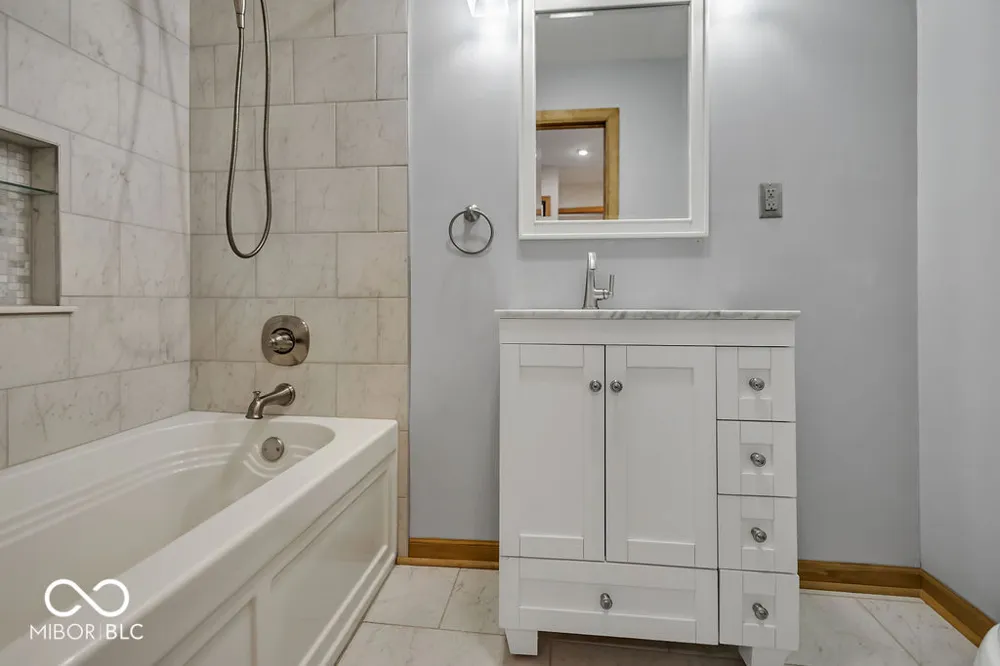 4585 E Robinson Road Bloomington, IN 47408
