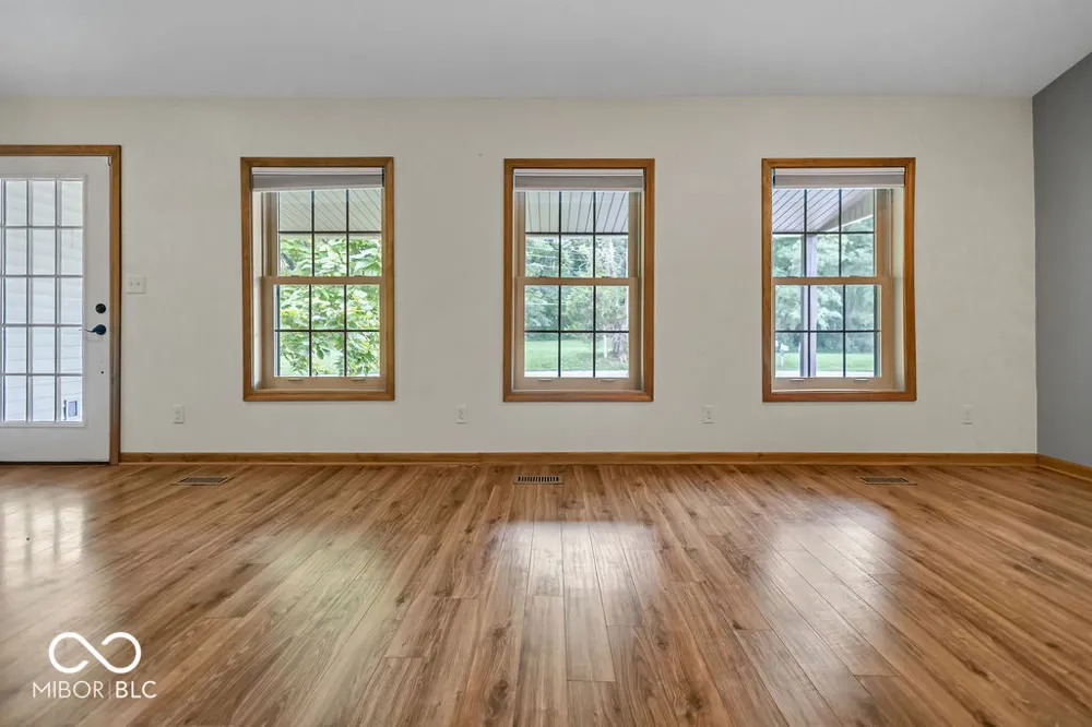 4585 E Robinson Road Bloomington, IN 47408