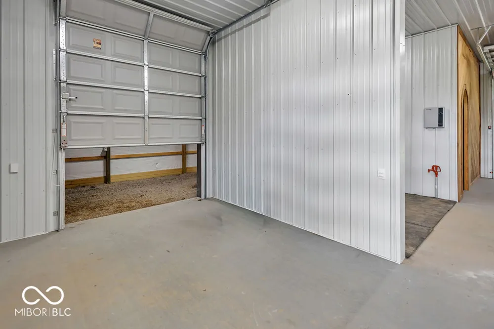 4585 E Robinson Road Bloomington, IN 47408