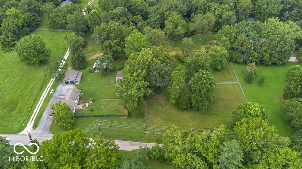 4585 E Robinson Road Bloomington, IN 47408