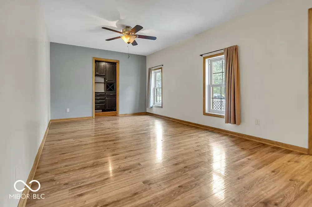 4585 E Robinson Road Bloomington, IN 47408