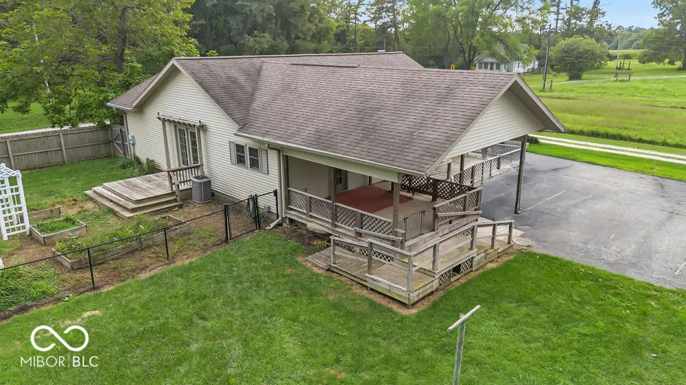 4585 E Robinson Road Bloomington, IN 47408