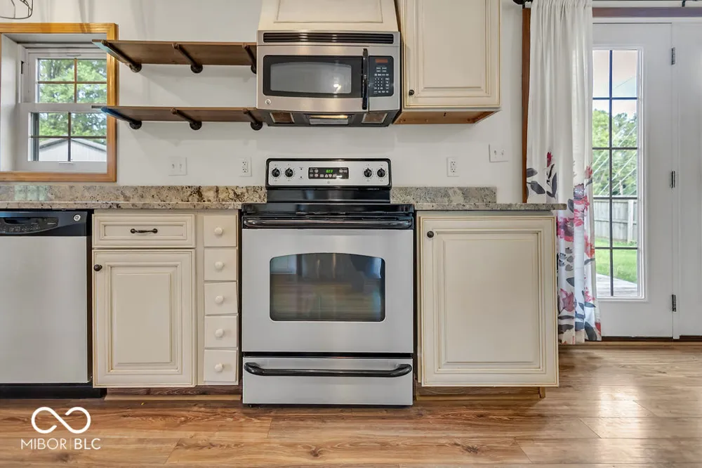 4585 E Robinson Road Bloomington, IN 47408