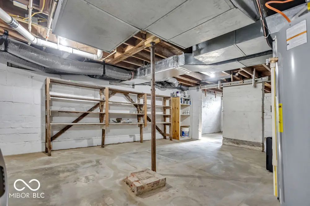 4585 E Robinson Road Bloomington, IN 47408