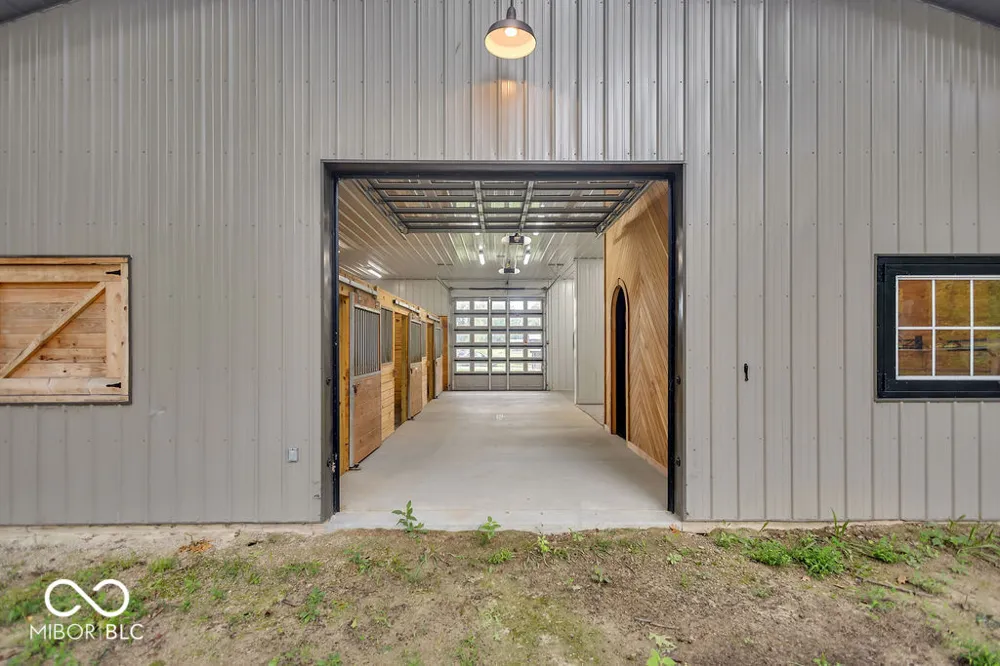 4585 E Robinson Road Bloomington, IN 47408