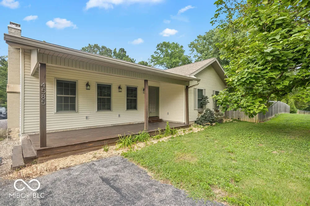 4585 E Robinson Road Bloomington, IN 47408