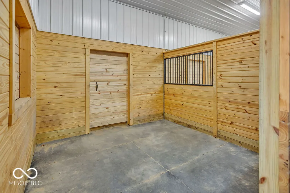 4585 E Robinson Road Bloomington, IN 47408