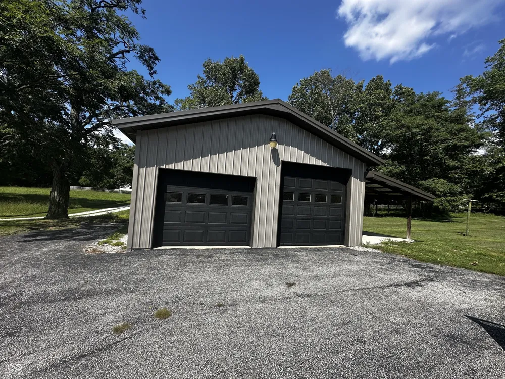 4585 E Robinson Road Bloomington, IN 47408