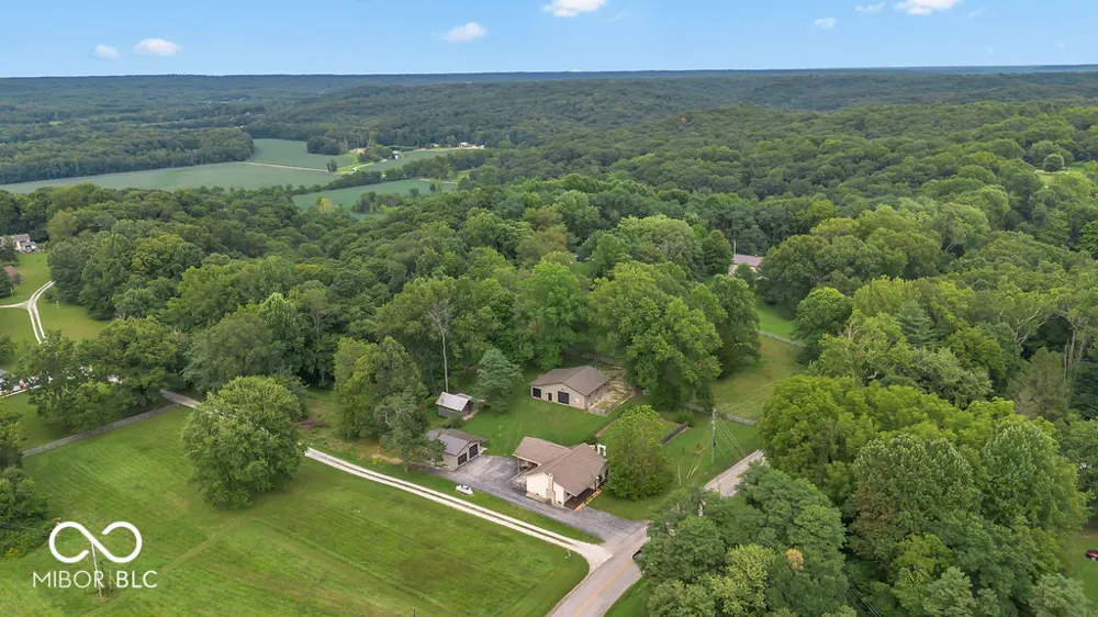 4585 E Robinson Road Bloomington, IN 47408