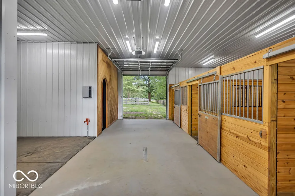 4585 E Robinson Road Bloomington, IN 47408