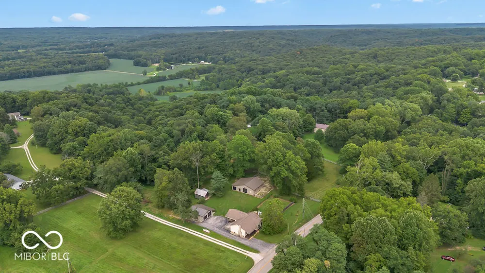 4585 E Robinson Road Bloomington, IN 47408