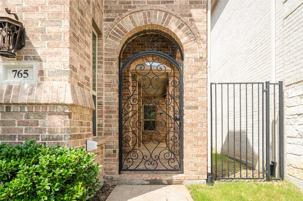765 Huntingdon Street Coppell, TX 75019