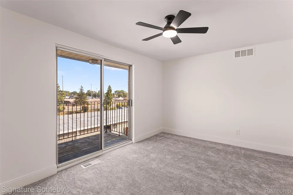 28448 Universal Warren City, MI 48092
