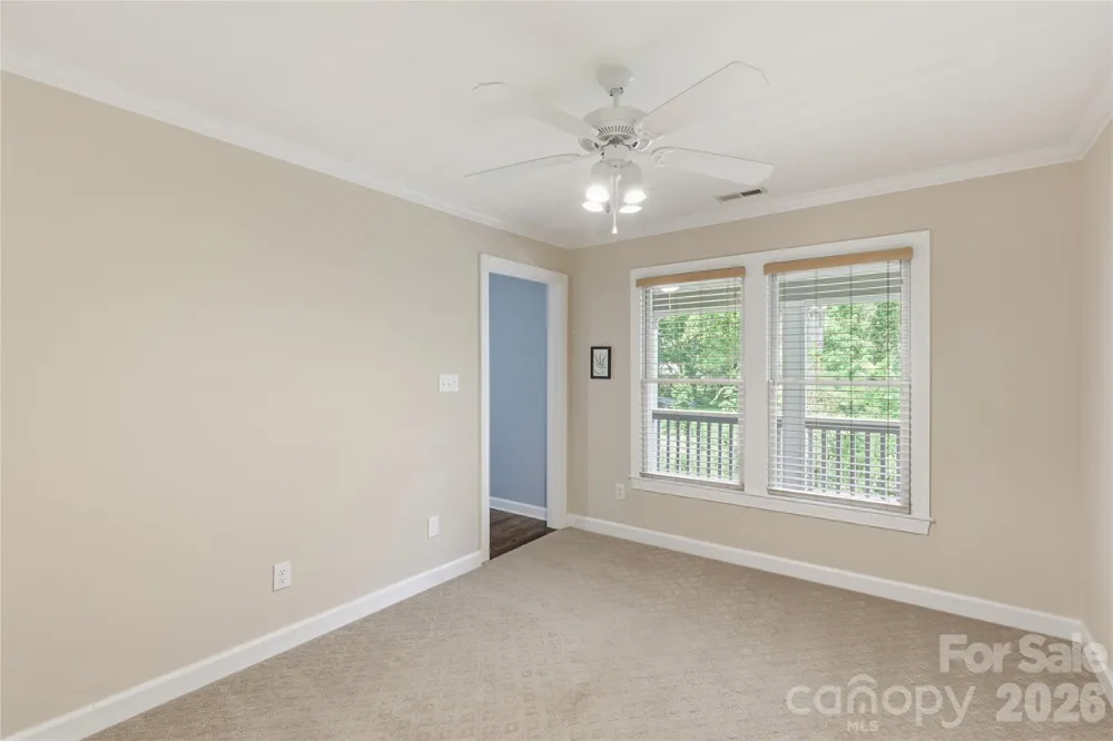 18 Creekside Way Asheville, NC 28804