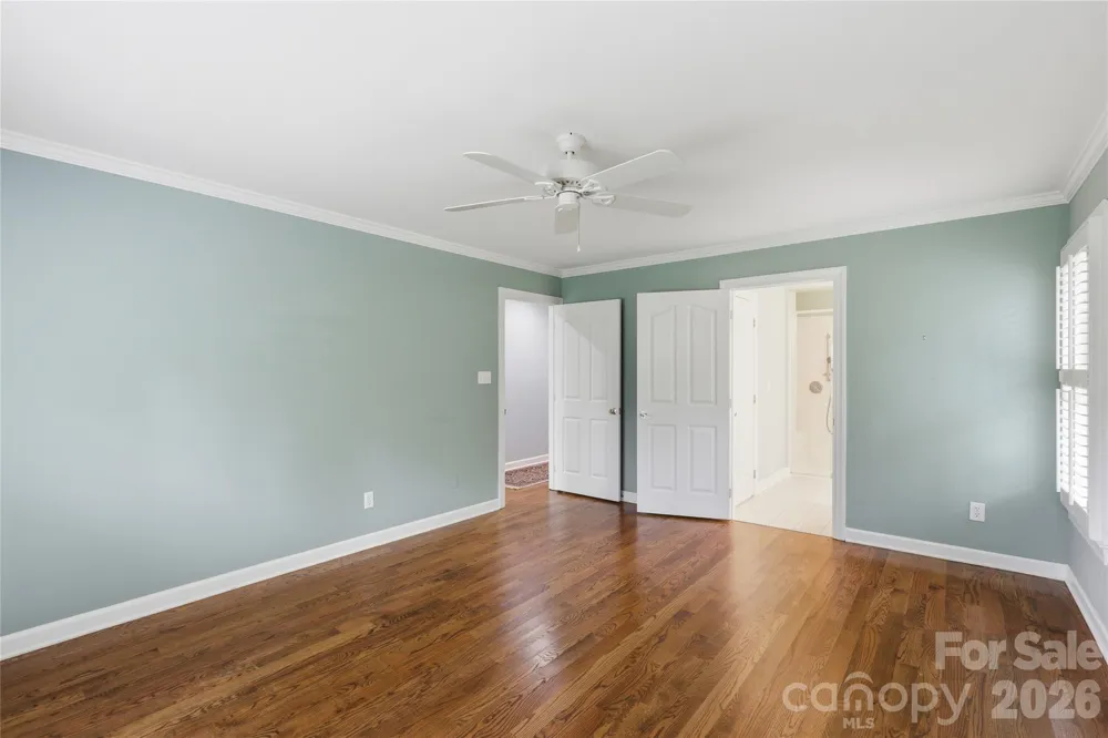 18 Creekside Way Asheville, NC 28804