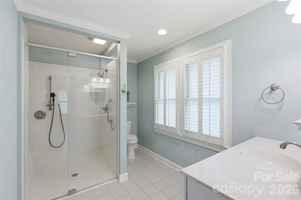 18 Creekside Way Asheville, NC 28804